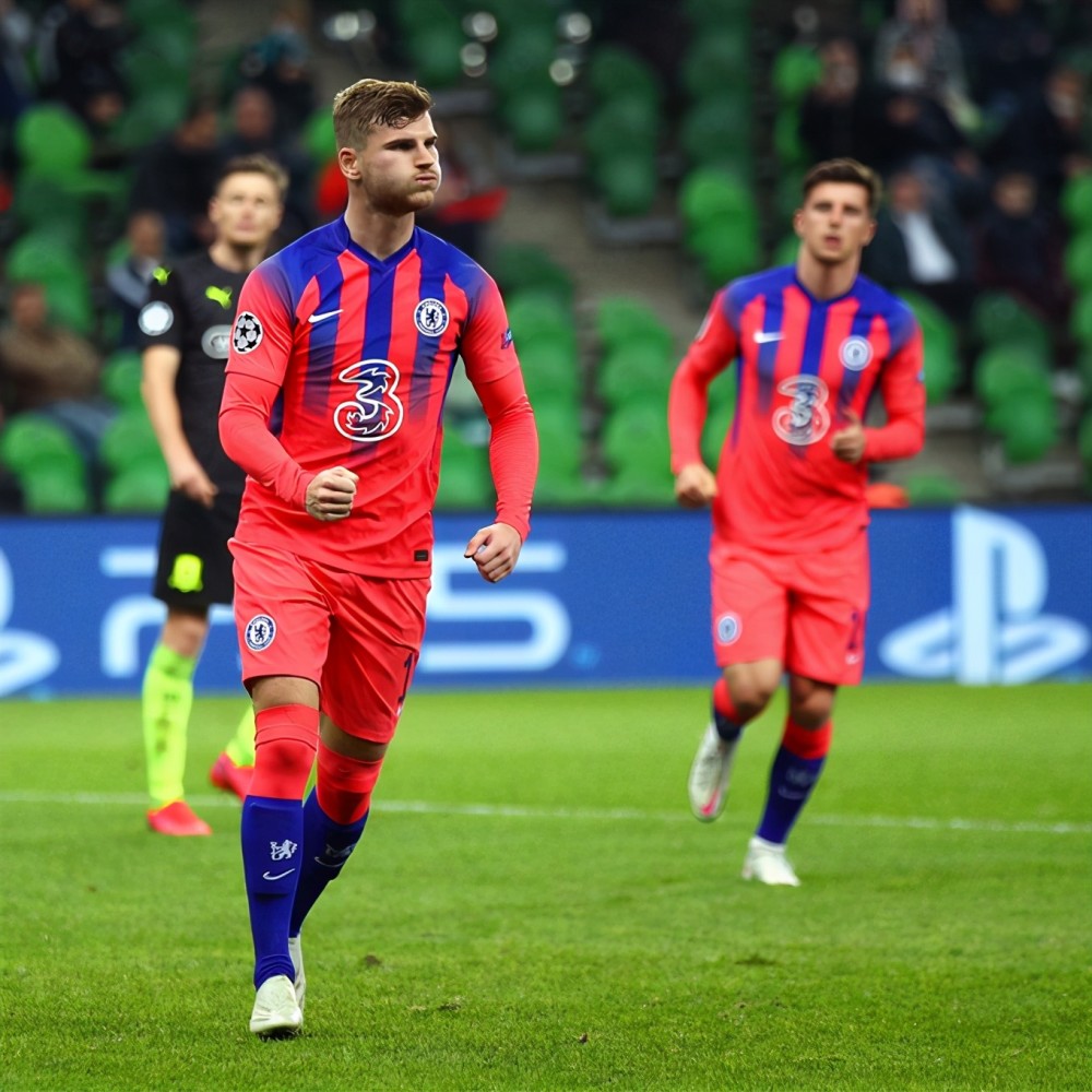 15分钟轰3球!8亿豪门4-0大胜欧冠新军,4分小组登顶