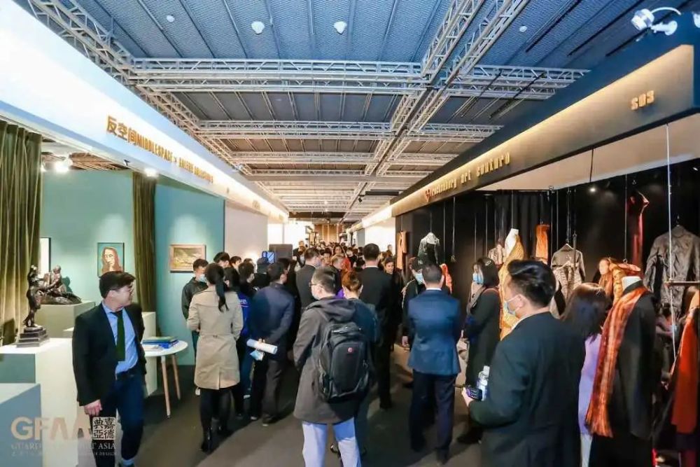 古董|2020年嘉德典亚开幕：会友人、谈艺术，再做单生意