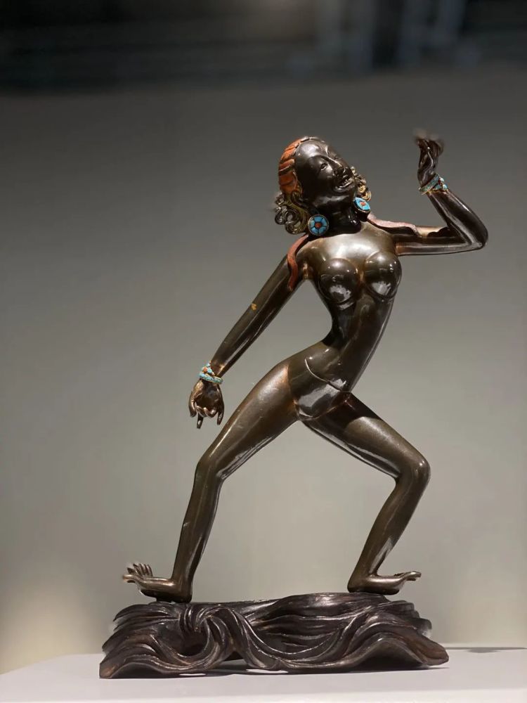 古董|2020年嘉德典亚开幕：会友人、谈艺术，再做单生意