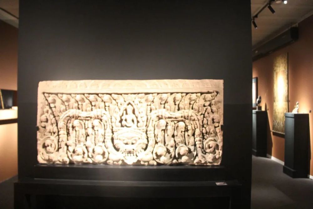 古董|2020年嘉德典亚开幕：会友人、谈艺术，再做单生意