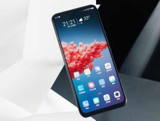 开卖一个月供不应求,6GB+128GB,首款屏下