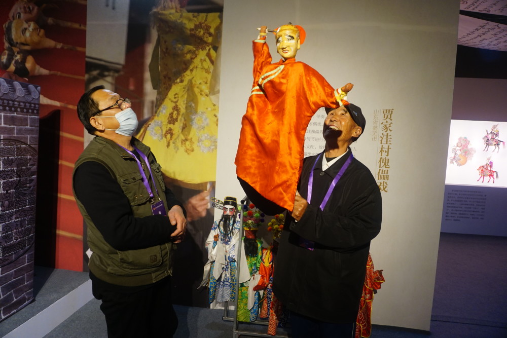 贾家洼村|山东莱芜贾家洼村：几位老人撑起傀儡戏剧团