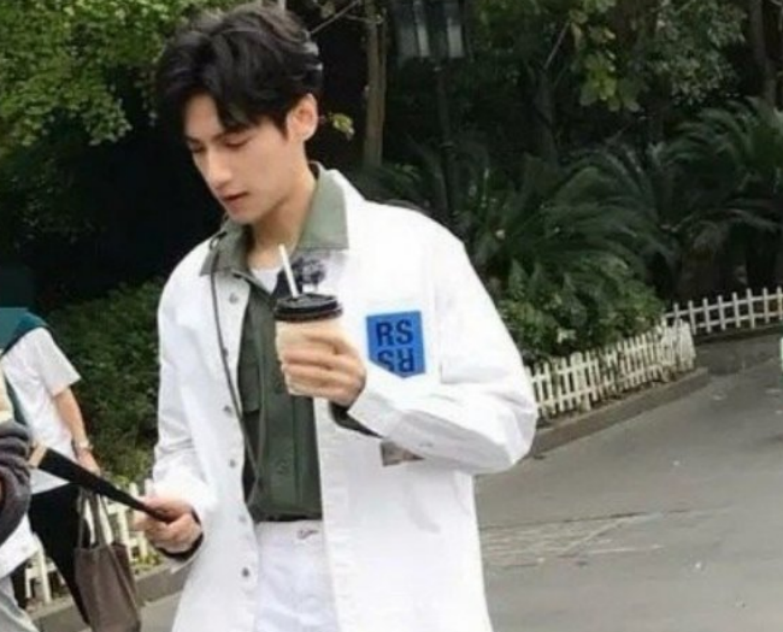 罗云熙|罗云熙录节目被偶遇，与阿姨跳舞有模有样，我却注意他无精修颜值