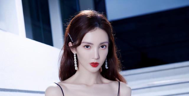 女儿们的恋爱|金晨张继科没戏，《女儿们的恋爱》曝新路透，金晨约会新的男嘉宾