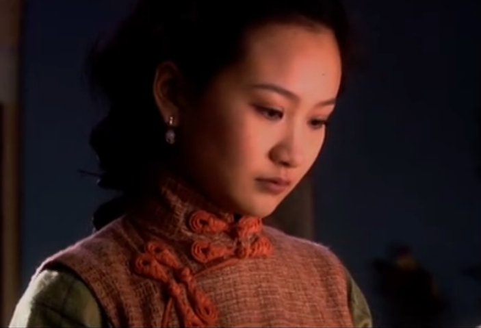 金锁记曹七巧是如何从一个天真烂漫的少女变成守财奴的