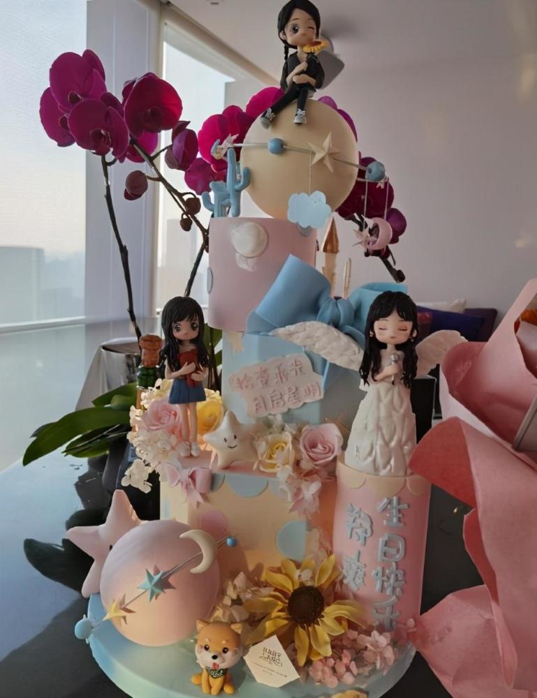 郑爽|郑爽妈妈不满女儿被黑发文：她是挡着某些人的路爽爸与餐饮公司欠税无关