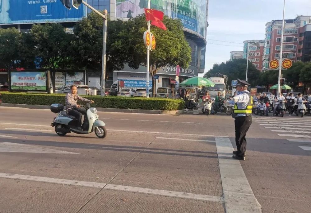 连江最新一批交通违法行为被曝光不打马赛克高清霸屏看看都有谁