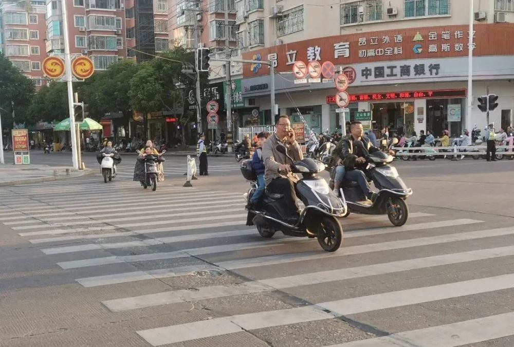 连江最新一批交通违法行为被曝光不打马赛克高清霸屏看看都有谁