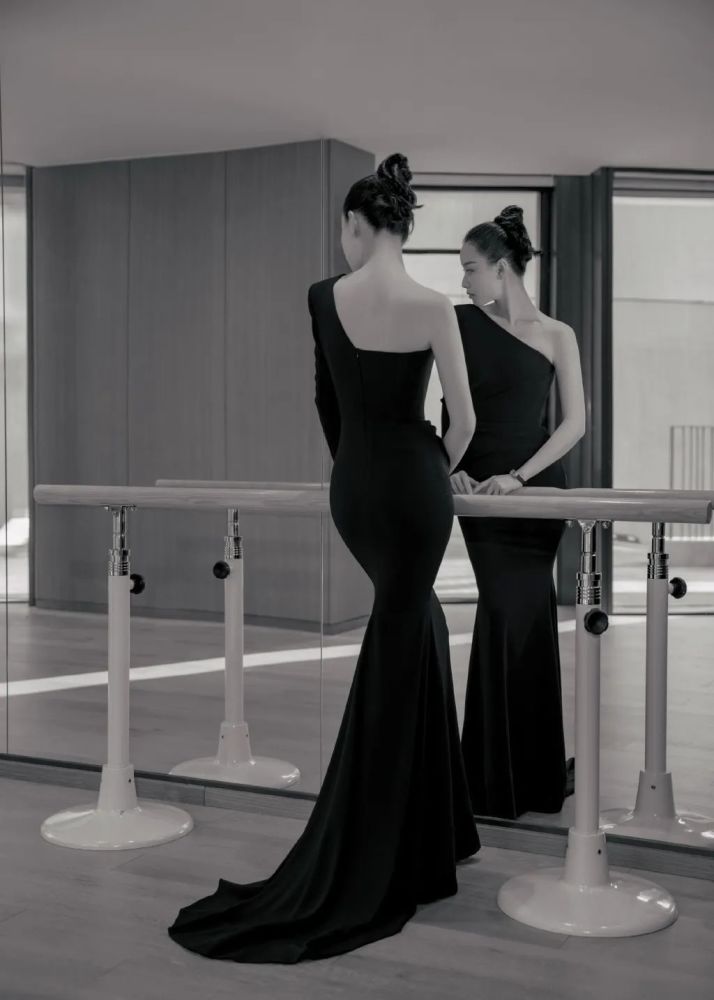 倪妮|都是同样一颗头，为啥倪妮是“高级感”，她就得被嘲“胖头鱼”啊？！