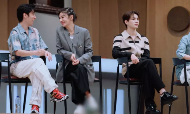 陈凯歌|大小也是个啃老族，别这么玻璃心行么……