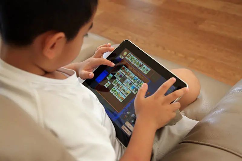 理查德·洛夫|每个人都需要一种新的“维生素”