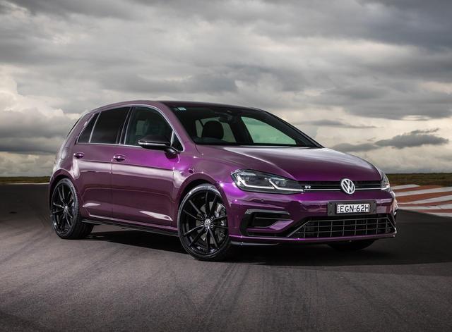 全新高尔夫r-line黑武士亮相,演绎另类个性时尚!