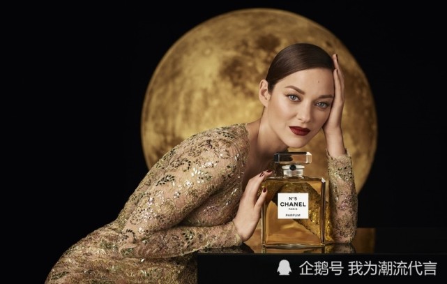 香奈儿n5香水全新上线新代言人精彩月球之舞成最大亮点
