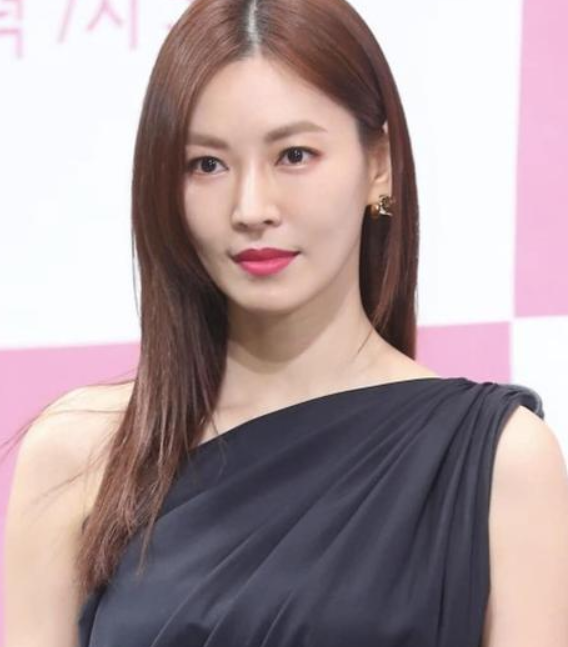 金素妍新剧变身富家小姐与李尚禹因戏生情婚后变身幸福小女人