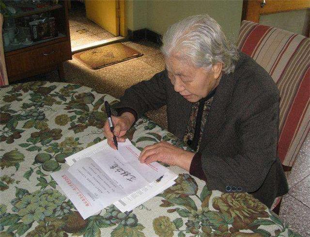 "虎子"们如今何在许世友将军一生经历了三次婚姻,一共生育有十个子女.