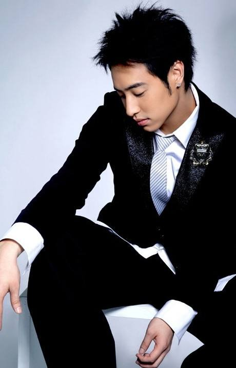 潘玮柏给我们80后男生上了一课:活出纯爷们,做一个真正男子汉