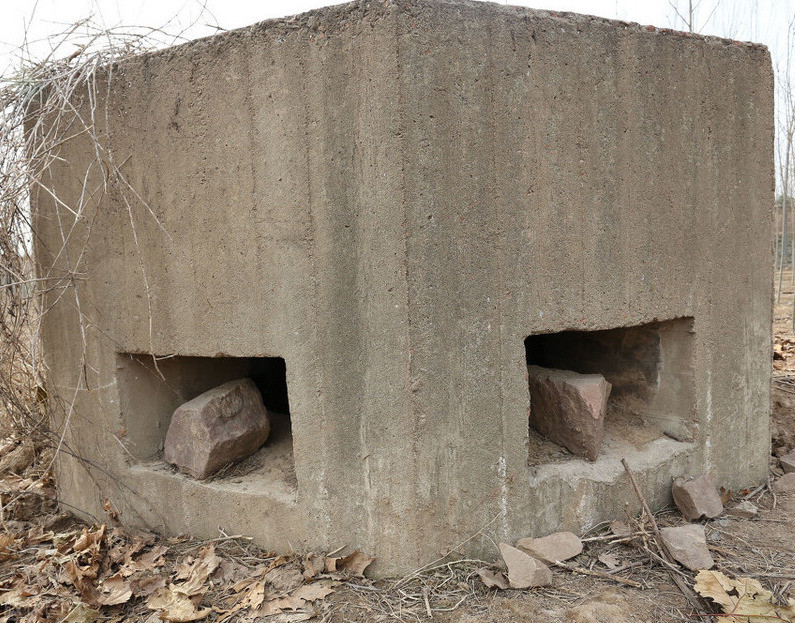 抗日军民把大粪倒进饮水池,鬼子气得嗷嗷叫,只能喝老百姓的"屎尿汤"