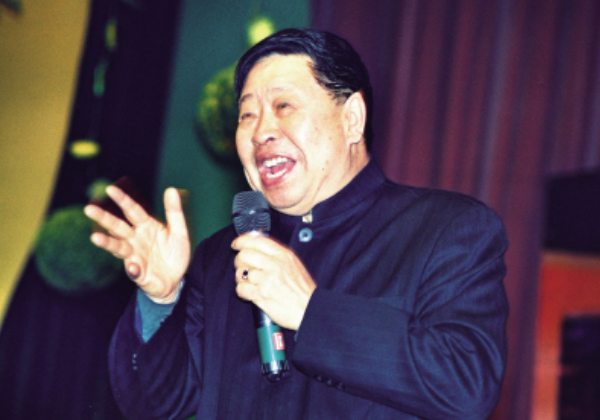 世上只有一个马季!姜昆想像师父一样创新相声,但终究是差强人意