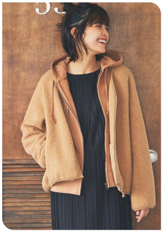 今年秋冬,羽绒服输给了"摇粒绒"外套!保暖又时髦,关键是好穿