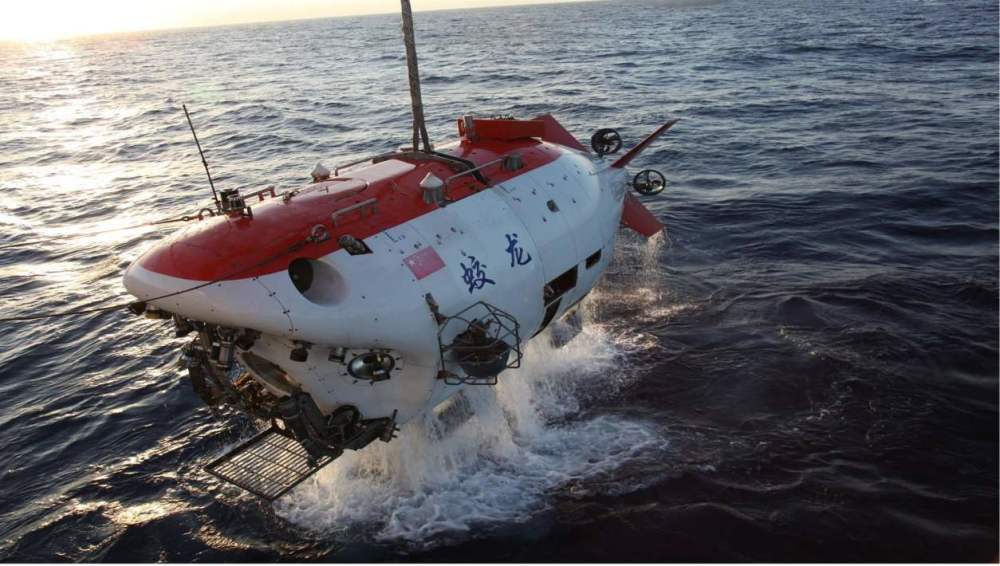 我国hsu001无人潜艇游弋在海底的水下幽灵令来犯之敌止步