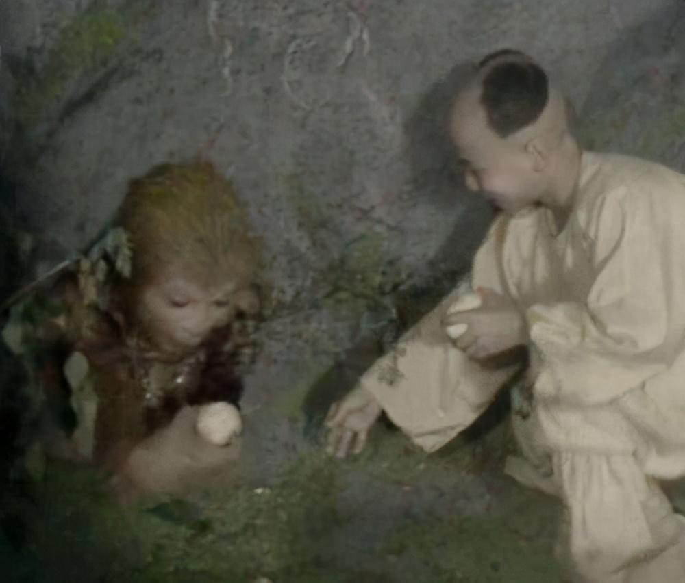 悟空|给悟空送桃子的童子是谁？为何能进入众仙守护的五行山