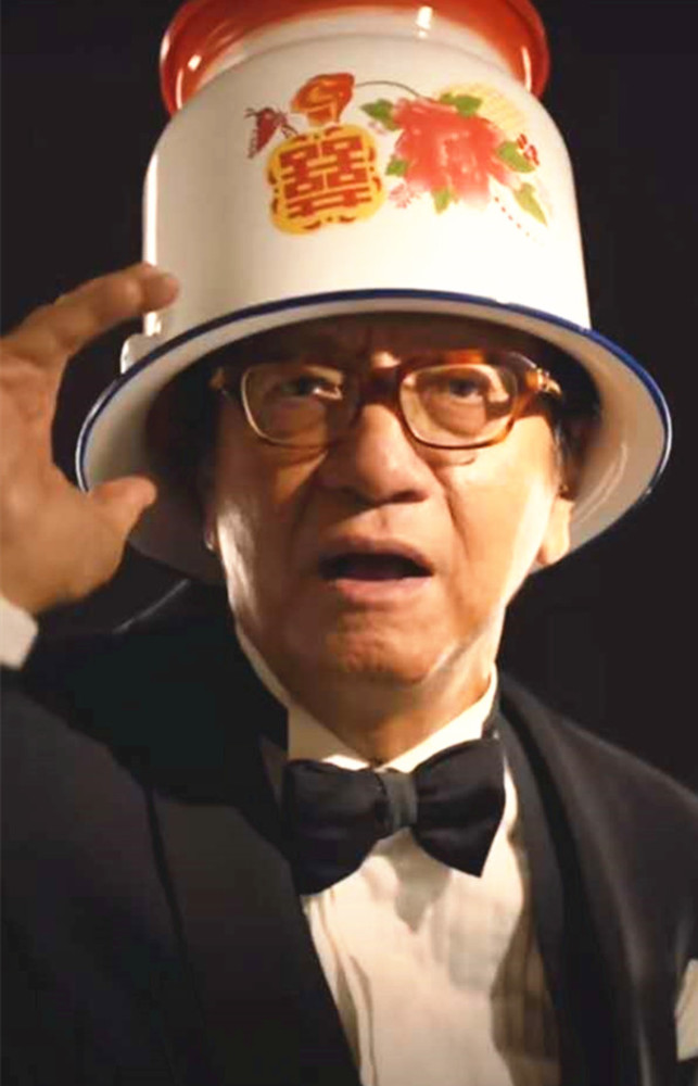 68岁"四目道长"陈友近况,皮肤松弛显老,为拍段子头顶痰盂出镜_腾讯