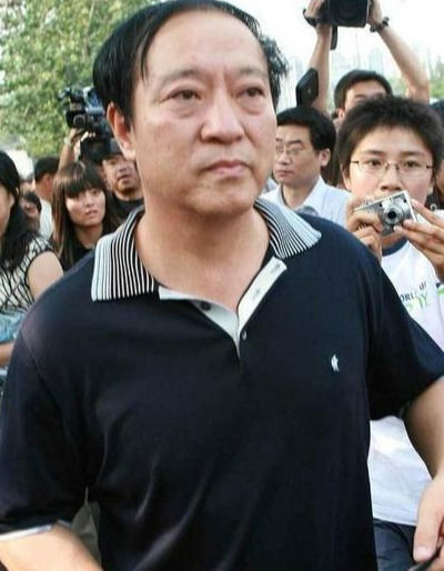 败光家产的牛群倾家荡产募捐400万揭露人性丑恶一面