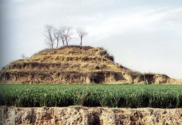重宝|农民无意发现战国大墓，出土好几件重宝，最珍贵的铜鼎却伤痕累累