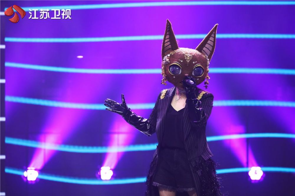 蒙面唱将猜猜猜第五季首发唱将震撼开唱蒙面吉祥物爆笑暖场