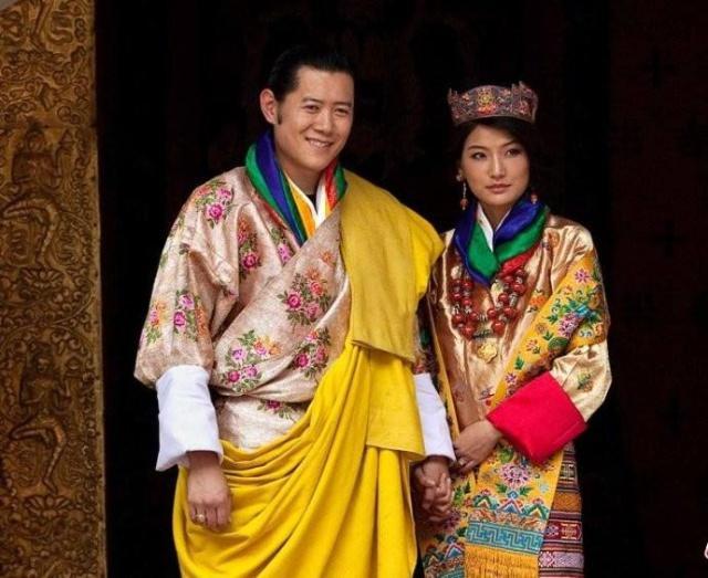 不丹国王和王妃图片