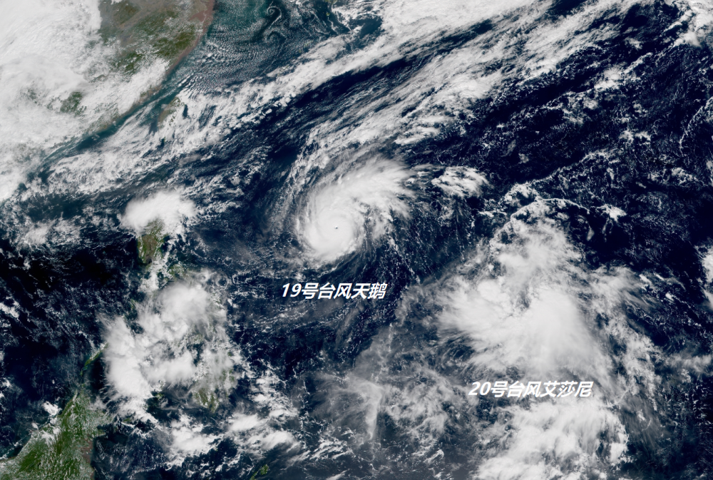 台风天鹅现黑暗之心美国卫星紧急对准权威数据已超17级