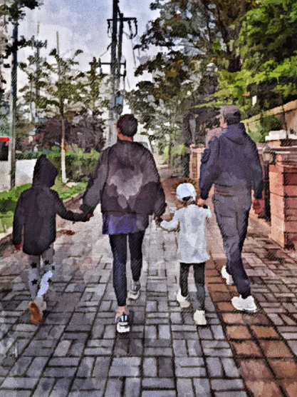 靳东|靳东老婆罕晒6岁大儿子，一身迷彩服长腿优越，发量更是惹人羡