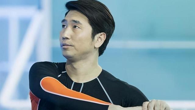 凭暗香走红的沙宝亮用一身杂技追到老婆今两个人恩爱生活令人羡慕