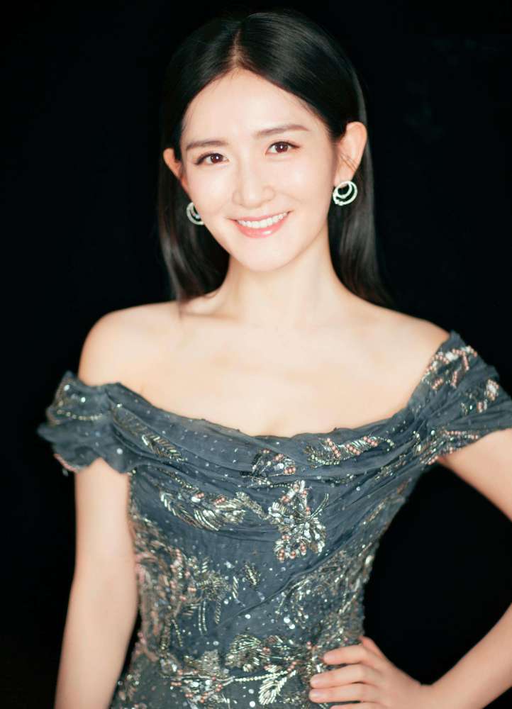 明星粉丝数排名2020_2018明星微博粉丝数排行榜