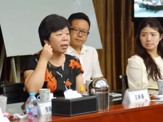 深圳女首富的"逆袭:从富士康员工到执掌千亿巨头,身家910亿