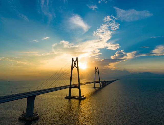 港珠澳大桥的作用是什么?想上桥体验该如何做?通行攻略看过来!|跨海大