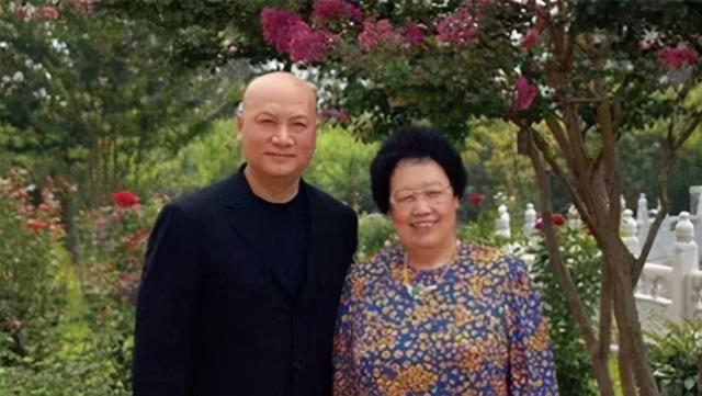 迟重瑞|“唐僧”迟重瑞与“富婆”陈丽华，是真爱还是530亿？
