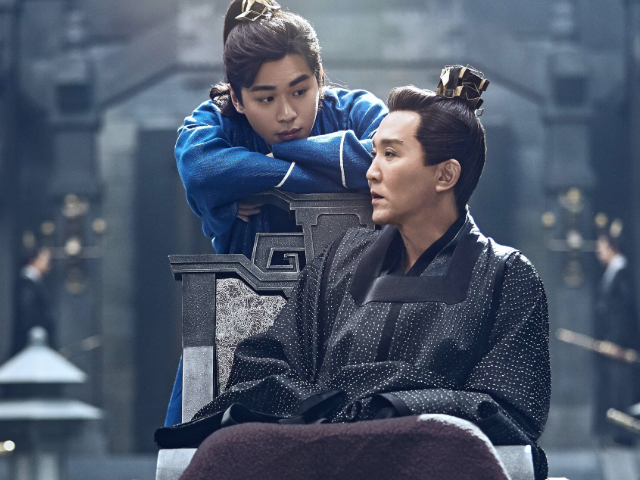 庆余年|《庆余年》陈萍萍不简单，对范闲别有用心，城府极深