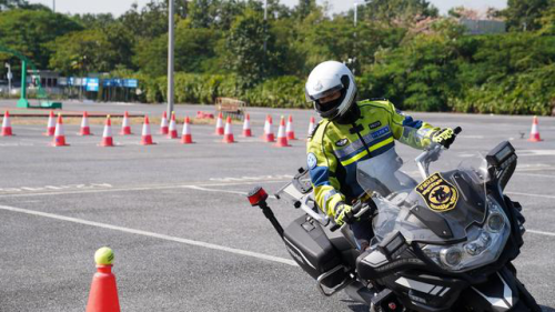 广州交警铁骑备战全国交警系统摩托车警务驾驶技能比武竞赛