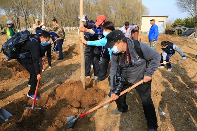 怀柔区|怀柔首个“互联网＋全民义务植树”基地揭牌，北京已达18家