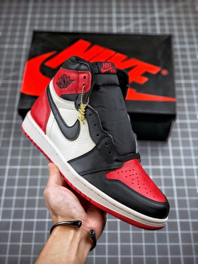 airjordan1retrobredtoe黑红脚趾02开箱测评