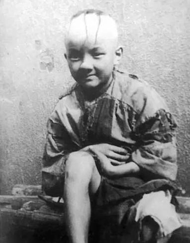 《三毛流浪记》王龙基,因吵架被选中,曾当工人的他如今还好吗?