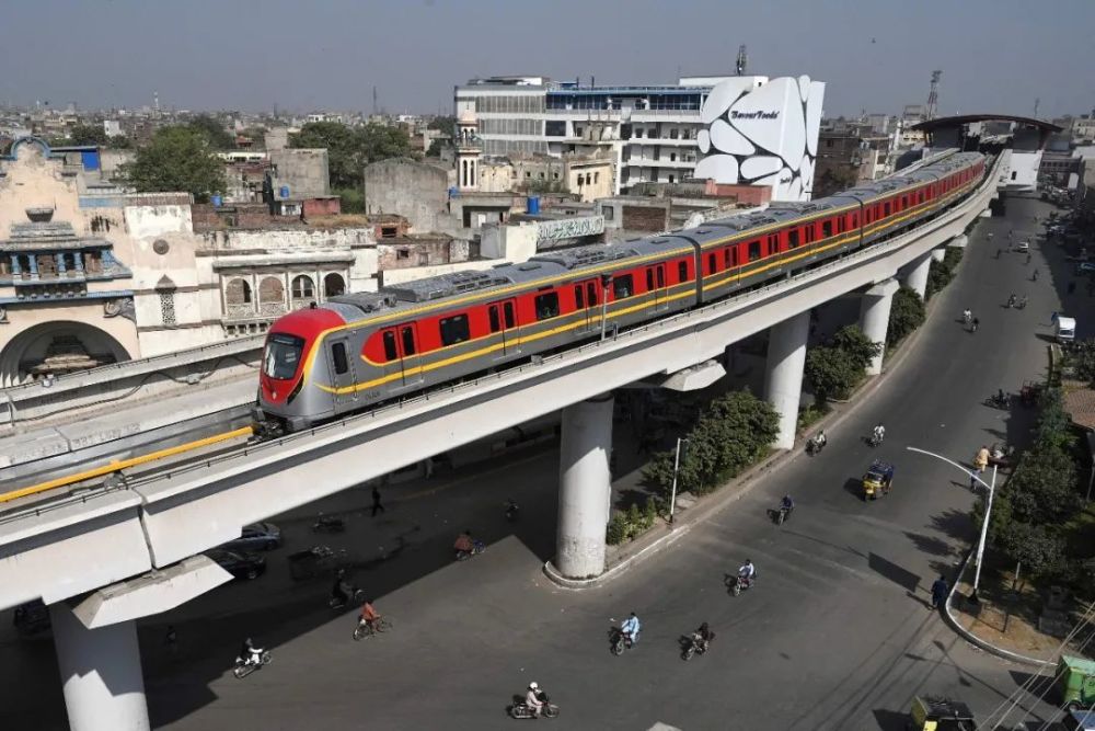 热门打卡地!巴基斯坦首条地铁中国造