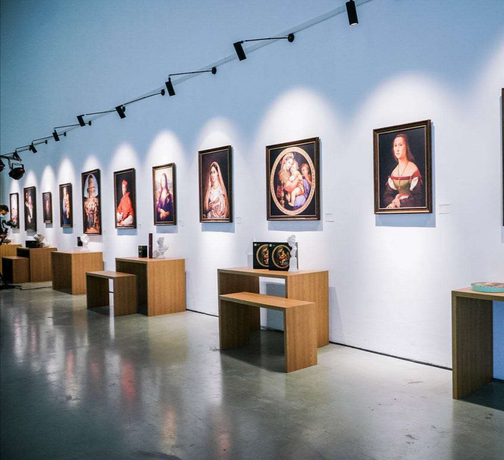 今日美术馆为观众开启东西方文明碰撞之旅