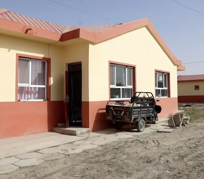 走向我们的小康生活丨住上抗震安居房 享受稳稳的幸福