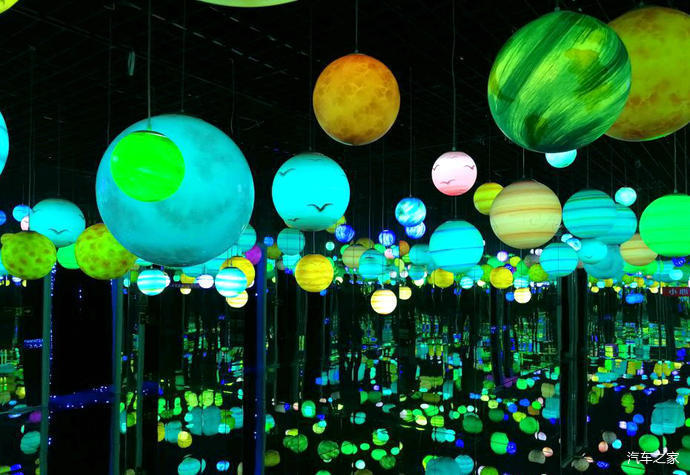 梦幻的世界,拍照的圣地——游欢乐光影乐园