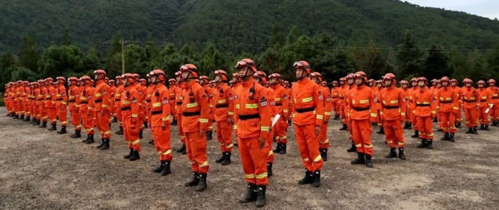 四川森林消防員比武立二等功,第一時間撥通女朋友電話