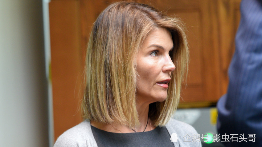 大学入学贿赂丑闻女星洛莉路格林提前服刑,称希望在家过圣诞