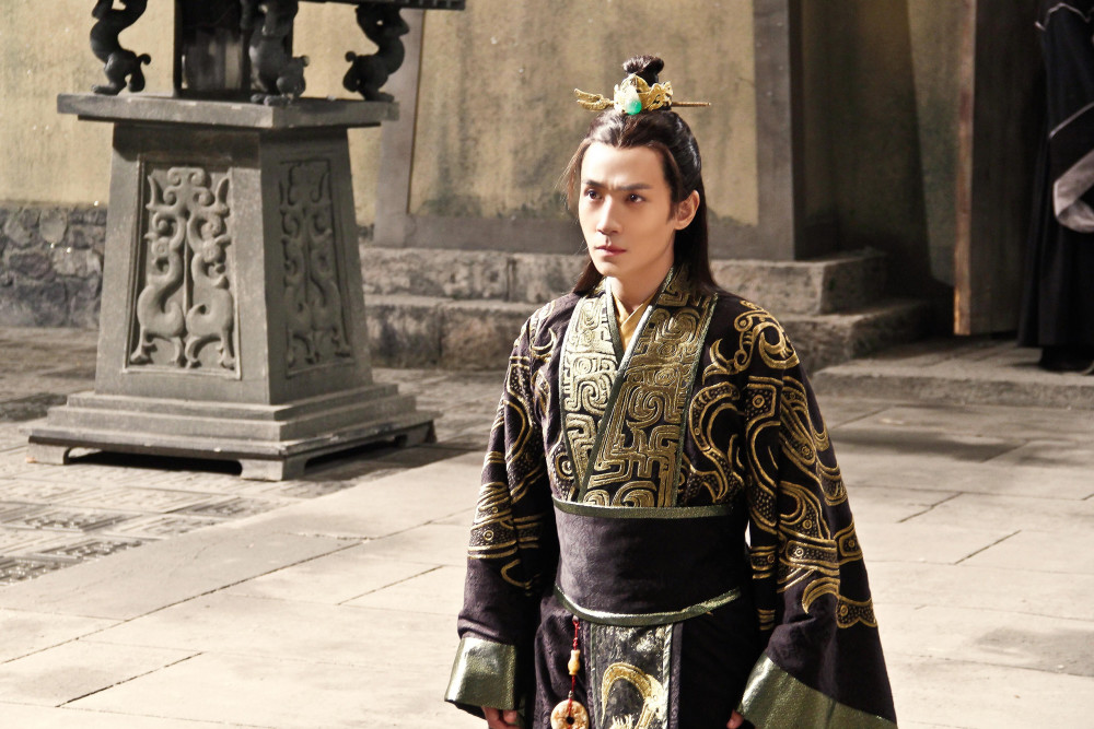 次日清晨,核心大臣裴寂,萧瑀,陈叔达,封伦,宇文士及,窦诞,颜师古等人