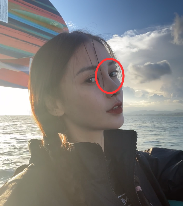 baby太阳光下秀五官却被透光的山根出卖整没整心里有数了